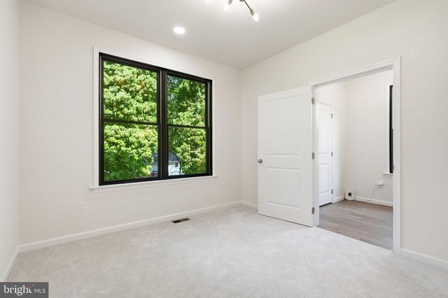 410 E ROSE TREE RD, Media, PA 19063