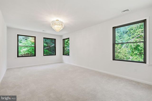 410 E ROSE TREE RD, Media, PA 19063