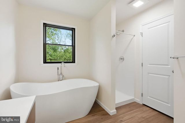 410 E ROSE TREE RD, Media, PA 19063