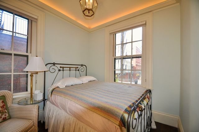 79 Pinckney, Boston, MA 02114