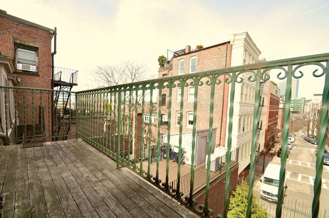 79 Pinckney, Boston, MA 02114