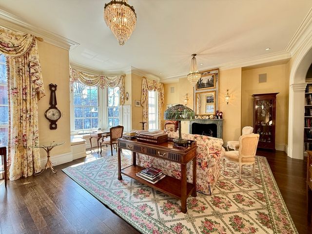 79 Pinckney, Boston, MA 02114