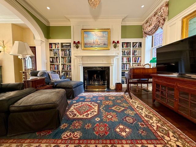 79 Pinckney, Boston, MA 02114