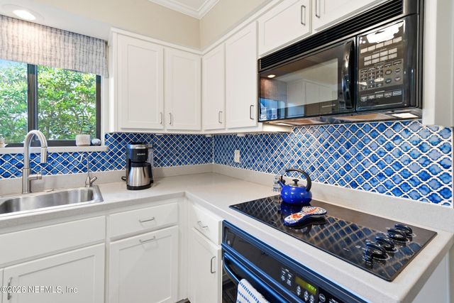 8237 SHADE TREE Court, Jacksonville, FL 32256