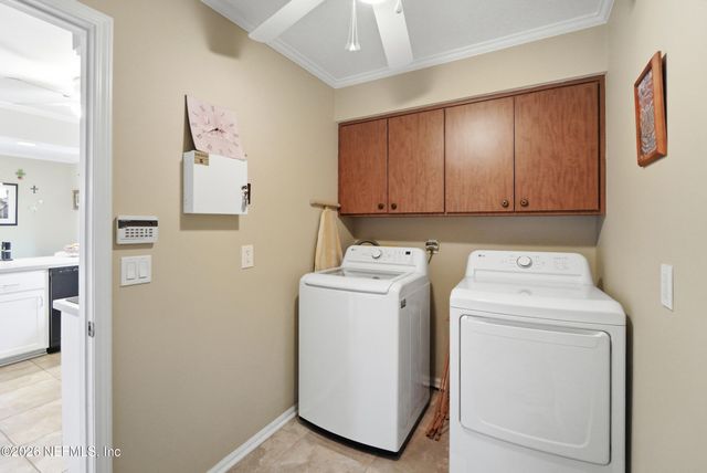 8237 SHADE TREE Court, Jacksonville, FL 32256