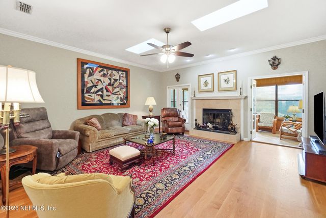 8237 SHADE TREE Court, Jacksonville, FL 32256