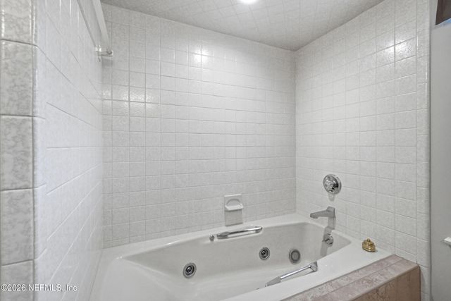 8237 SHADE TREE Court, Jacksonville, FL 32256