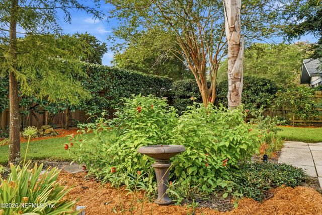 8237 SHADE TREE Court, Jacksonville, FL 32256