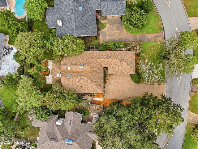 8237 SHADE TREE Court, Jacksonville, FL 32256