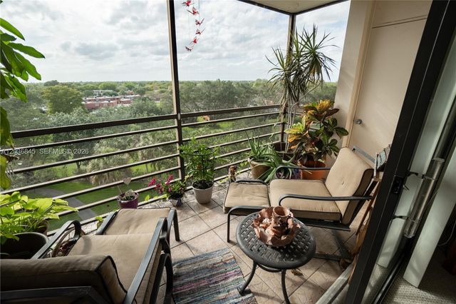 1400 Saint Charles Pl 701, Pembroke Pines, FL 33026