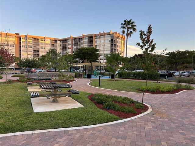 1400 Saint Charles Pl 701, Pembroke Pines, FL 33026