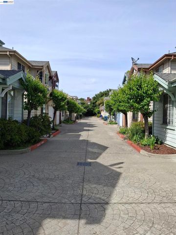 1476 Adeline St, Oakland, CA 94607