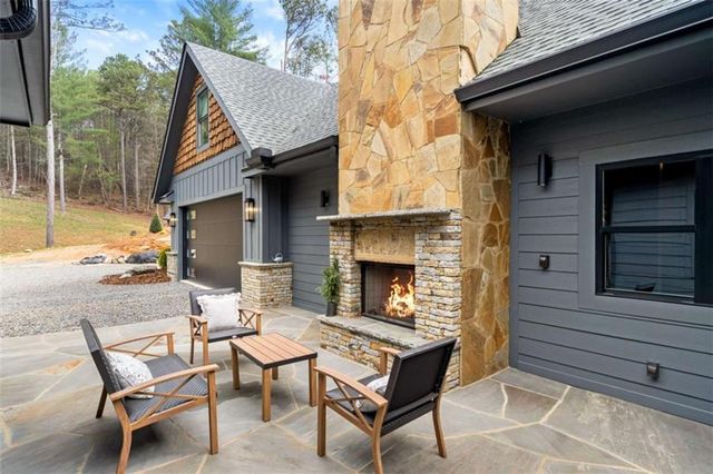 1420 Henry Evans Road, Ellijay, GA 30540