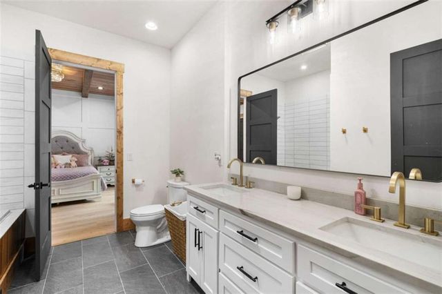 1420 Henry Evans Road, Ellijay, GA 30540