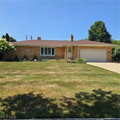 14565 Uhlin Drive, Middleburg Heights, OH 44130