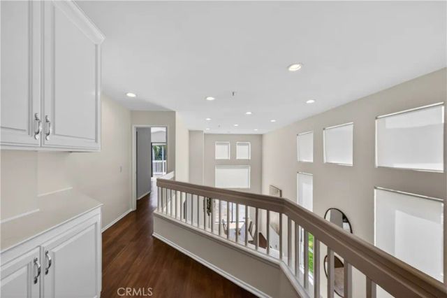 829 Calle La Primavera, Glendale, CA 91208