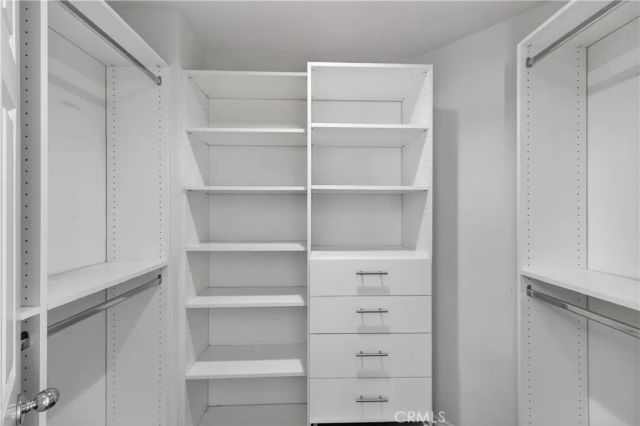 829 Calle La Primavera, Glendale, CA 91208