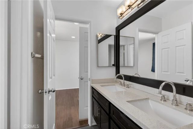 829 Calle La Primavera, Glendale, CA 91208