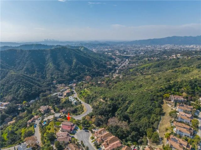 829 Calle La Primavera, Glendale, CA 91208