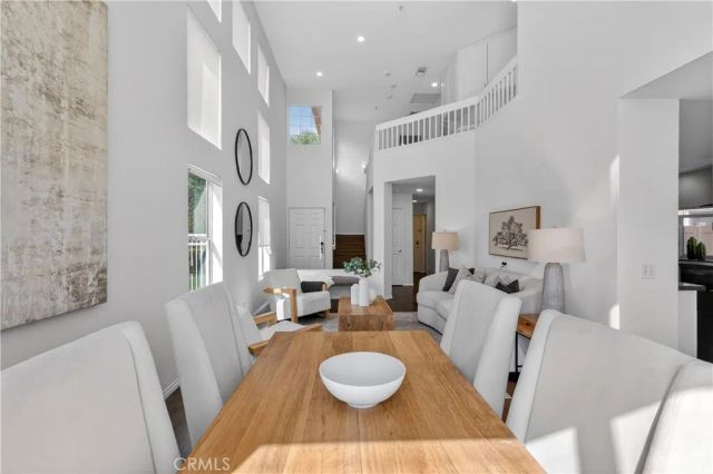 829 Calle La Primavera, Glendale, CA 91208