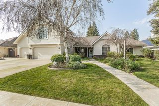 2409 SE Cottonwood Circle, Visalia, CA 93277