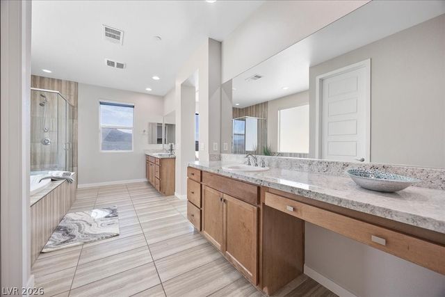 13 Scenic Terrain Avenue, Henderson, NV 89011