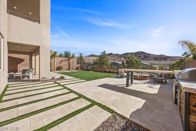 13 Scenic Terrain Avenue, Henderson, NV 89011