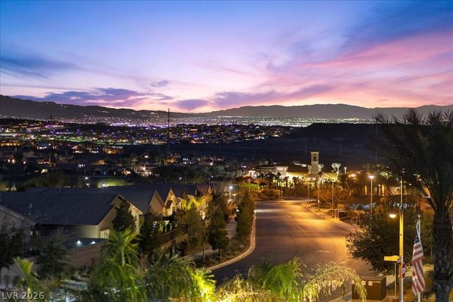 13 Scenic Terrain Avenue, Henderson, NV 89011