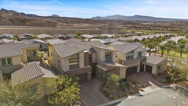 13 Scenic Terrain Avenue, Henderson, NV 89011