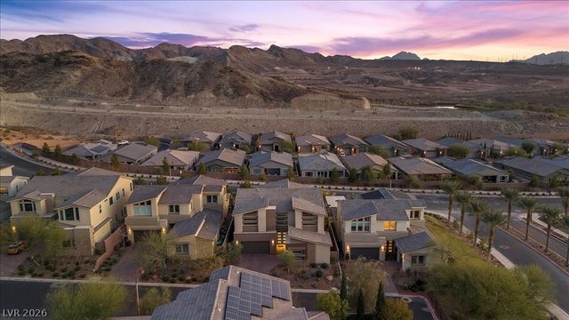 13 Scenic Terrain Avenue, Henderson, NV 89011