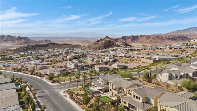 13 Scenic Terrain Avenue, Henderson, NV 89011