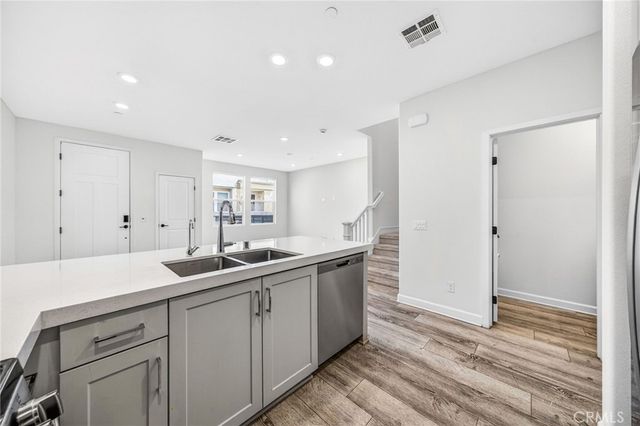 1218 Sunrise View 105, San Marcos, CA 92078