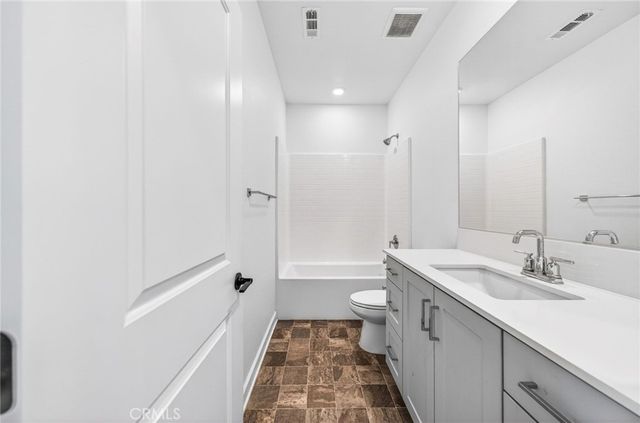 1218 Sunrise View 105, San Marcos, CA 92078