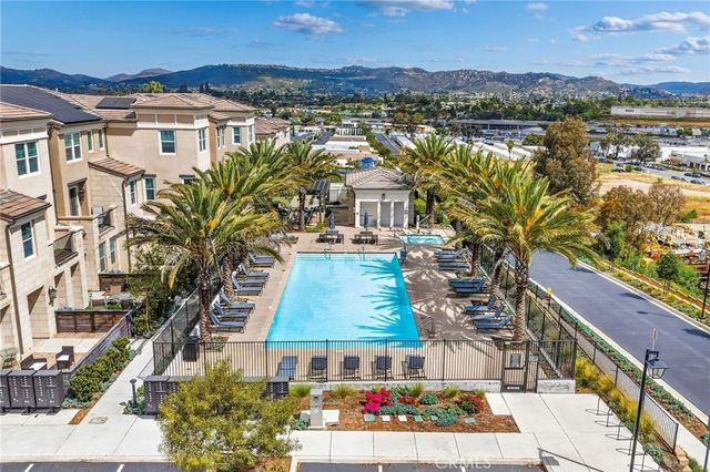 1218 Sunrise View 105, San Marcos, CA 92078