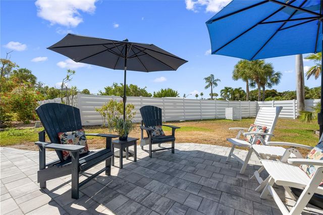 524 SPANISH DRIVE S 125, Longboat Key, FL 34228