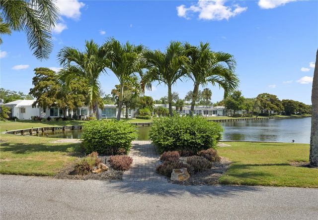 524 SPANISH DRIVE S 125, Longboat Key, FL 34228