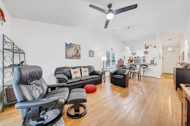 390 Tinkerview DR, Cloverdale, VA 24077
