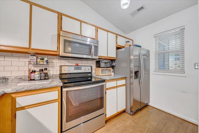 390 Tinkerview DR, Cloverdale, VA 24077