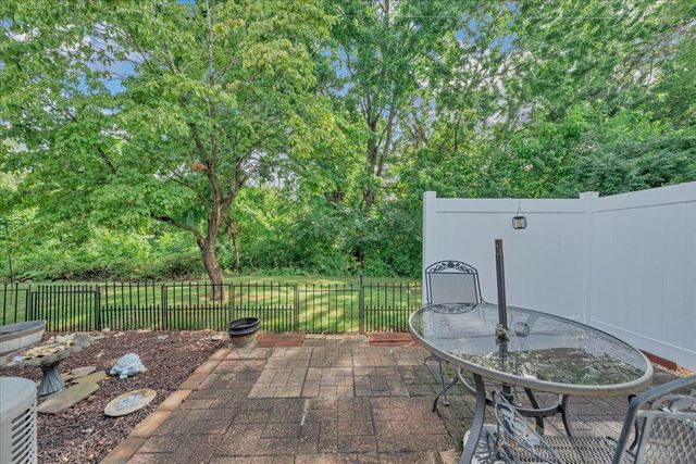 390 Tinkerview DR, Cloverdale, VA 24077