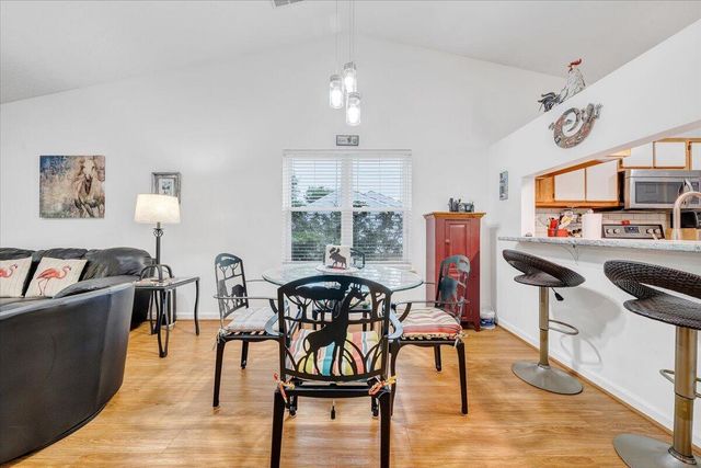 390 Tinkerview DR, Cloverdale, VA 24077