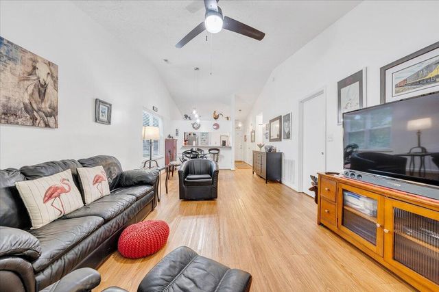 390 Tinkerview DR, Cloverdale, VA 24077