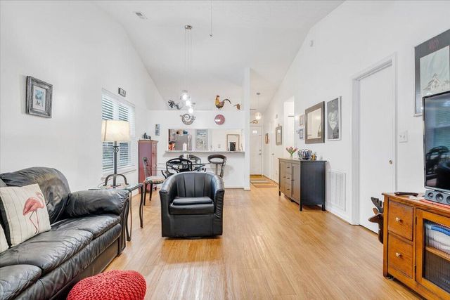 390 Tinkerview DR, Cloverdale, VA 24077