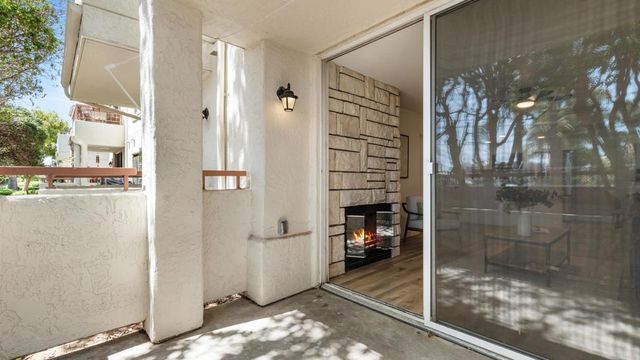 415 Stoney Point Way 106, Oceanside, CA 92058