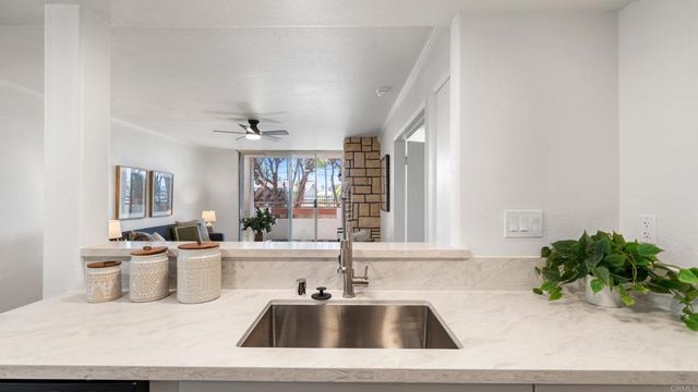 415 Stoney Point Way 106, Oceanside, CA 92058