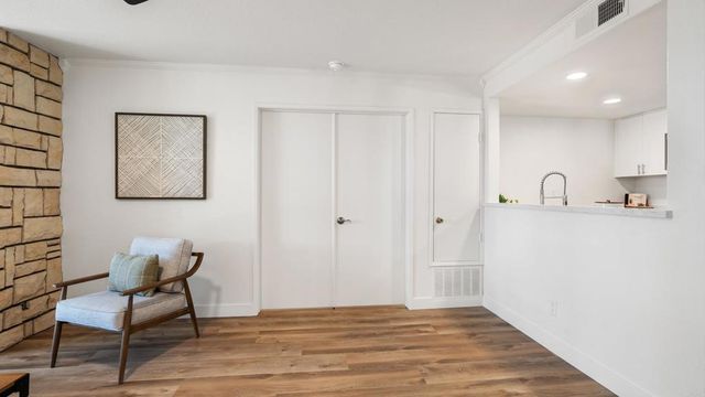 415 Stoney Point Way 106, Oceanside, CA 92058