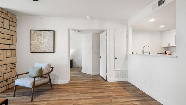 415 Stoney Point Way 106, Oceanside, CA 92058