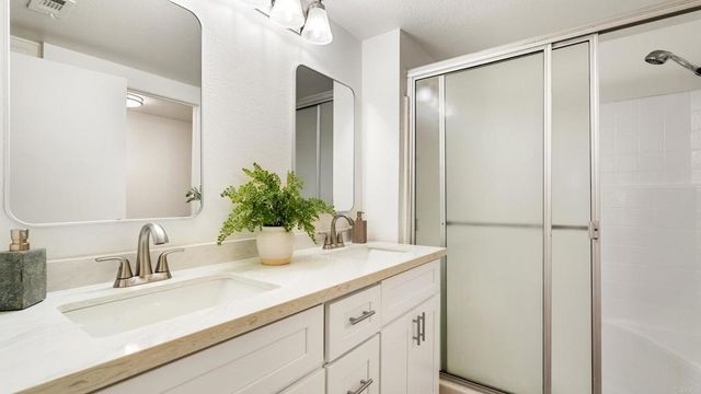 415 Stoney Point Way 106, Oceanside, CA 92058