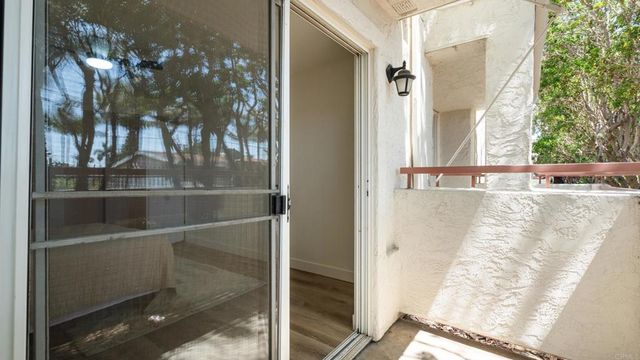 415 Stoney Point Way 106, Oceanside, CA 92058