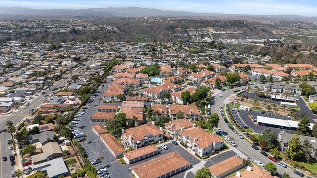 415 Stoney Point Way 106, Oceanside, CA 92058