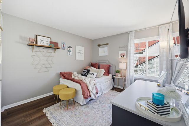 1268 Spaulding Road, Bartlett, IL 60103